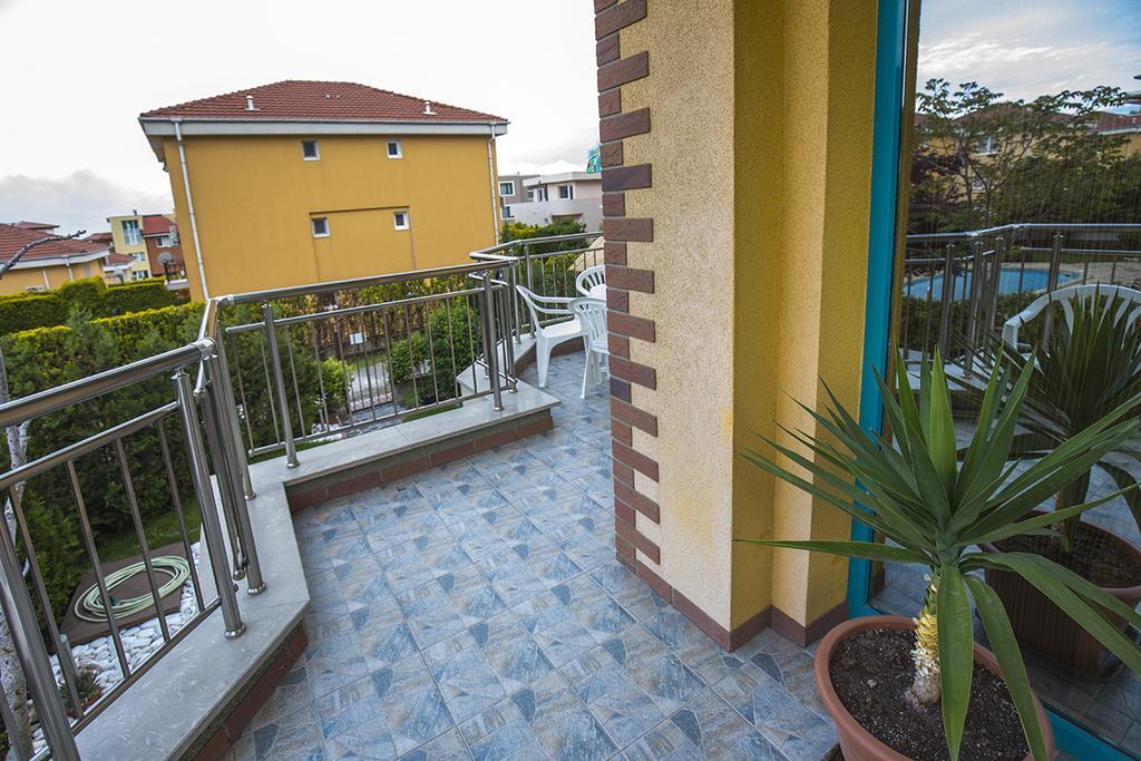 Jbh Hotel Sveti Vlas Exterior foto
